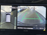 パノラミックビューモニター付きです。車両を上から見たような映像をディスプレイオーディオ画面に表示。運転席からの目視だけでは見にくい、車両周辺の状況をリアルタイムでしっかり確認できます。