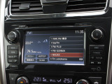 ナビゲーションは純正メモリーナビを装着しております。AM、FM、CD、DVD再生、フルセグTVがご使用いただけます。初めて訪れた場所でも安心ですね!