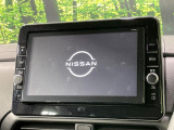 【大画面純正9型ナビ】人気の純正9型ナビを装備。オーディオ機能も充実しており、Bluetooth接続すればお持ちのスマホやMP3プレイヤーの音楽を再生可能!毎日の運転がさらに楽しくなります!!