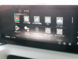 メモリーナビです。Bluetoothで好きな音楽を聴く事ができるので、ドライブがひときわ楽しくなっちゃいますね♪NISSAN CONNECTも利用出来ます。