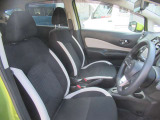 乗り降りしやすい運転席&フロアマット付き♪◎掲載後すぐに販売が決まってしまう場合もございますのでご来店前にお電話でご予約を頂ければ幸いです。