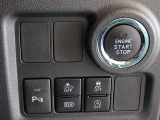 スマートアシストを搭載したサポカーS車です。
