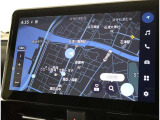 純正ナビを装備。タッチパネル式で使いやすく、お出かけもラクラクです。