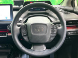 【純正革巻きステアリング】上質な革を使用することで、手にしっかり馴染みとても運転しやすいハンドルです♪