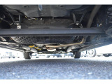 車両後方からの下回りです。マフラー防錆塗装や下回り防錆施工等も可能でございます。