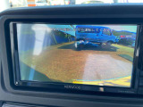 〔バックカメラ〕ナビゲーションにこのように映ります。見えずらい真後ろもこれで安心ですよ!