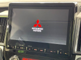 【大画面純正ナビ】人気の大型10インチナビを装備。存在感のある大画面はインパクト大!ナビ利用時のマップ表示は見やすく、テレビやDVDは臨場感がアップ!いつものドライブがグッと楽しくなります♪