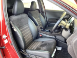 シートはフィット性も良く、楽な運転姿勢を保てます。