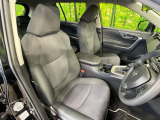 運転席シート廻りは使用感も少なく、良好な状態となっています。