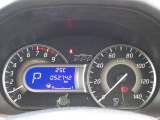 視認性の良いスピ-ドメータ-です。走行、52742KMです。(入庫時)