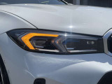 また、BMW正規認定中古車は、エマージェンシーサービスが自動付帯。24時間365日、皆様のカーライフをサポート致します。確かな安心のうえで、「駆けぬける歓び」をご堪能ください。