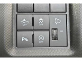 サポカーは、高齢運転者を含めたすべてのドライバーによる交通事故の発生防止・被害軽減対策の一環として、国が推奨する新しい自動車安全コンセプトです。詳しくは販売店スタッフまでおたずねください。