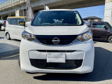 優れたデザイン性ながら小回りの利くコンパクトボディで、運転しやすいですよ