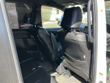 大きすぎず、小さすぎず、運転もしやすくシートアレンジも多彩で、どの世代の方にも気に入っていただけるお車です♪