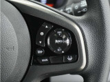 ◆アダプティブクルーズコントロール◆予め設定した車速内でクルマが自動的に加減速。前走車との適切な車間距離を維持しながら追従走行します。【LKAS】車線維持支援システムでステアリング操作を支援。