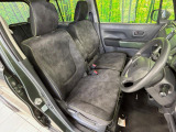 運転席シート廻りは使用感も少なく、良好な状態となっています。丁寧に使われていたことがよくわかりますね。