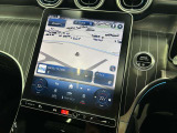 当店でお車をご購入のお客様はオーナー様専用保険「メルセデス・ベンツブランド保険」にご加入頂けます。飛来物によるフロントガラス破損やパンクによるタイヤ交換の際に、修理費用の一部をご負担致します。