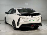 当店ではauも取り扱っております。お車と一緒にau携帯の機種変更も可能です♪また、自動車保険も取り扱っております。車の支払いと自動車保険の支払いをまとめてお支払い可能なプランもあります♪