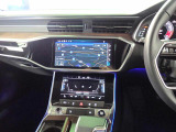 純正MMIナビゲーションシステム、Audi connect、アウディサウンドシステム、ハンズフリー (Bluetooth)搭載