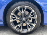 自動車保険も純正のクオリティを。BMWの正規ディーラーのみが取り扱い可能な、BMW専用自動車保険。専任のスタッフが皆様のカーライフを24時間365日サポート致します。