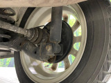 お車を安心してお乗りいただく為には、足回りの定期点検が欠かせません。サービスサポート(有償保証)では無料点検もご提供しており、安心のカーライフをお過ごしいただけるサポート体制が整っています。