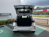 大きく開くリヤハッチ,荷物スペースも確保できます