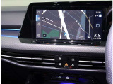 VW純正インフォティメントシステム「DiscoverPro」大変使いやすいタッチパネル型ナビゲーションでETC2.0とバックカメラが付いています。