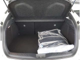 広々としたラゲージスペースを備えています。大きなものや長さのある荷物もしっかりと積み込めます。
