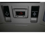 ヘルプネットボタン(緊急通報システム)装備!ドライバーの異常時対応通報とボタン操作による手動通報ができます。