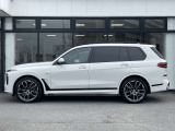 また、BMW正規認定中古車は、エマージェンシーサービスが自動付帯。24時間365日、皆様のカーライフをサポート致します。確かな安心のうえで、「駆けぬける歓び」をご堪能ください。