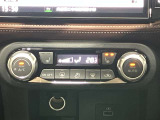 【オートエアコン】温度を設定すれば自動で空調調整をしてくれます★ボタンひとつで簡単便利!