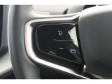 アダプティブクルーズコントロール・パイロットアシスト(車線維持機能付き追従型クルーズコントロール)はスイッチ一つの簡単操作です