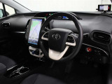 運転席廻りです。