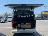 彦根インターからお車で3分とアクセス便利!近くには有名観光地の彦根城もありますので、観光と合わせてのご来店も良いですね♪活気溢れる自慢のスタッフがお客様のご来店をお待ちしております!