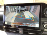 パックモニタ-も装備しております。車庫入れの苦手なお客様、もうご心配いりません。重宝してくれると思います。