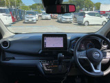 目線が高く視界が広々としているので、運転がとてもし易いです!