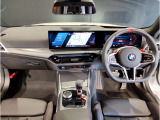 ☆センターパネルを運転席側に僅かに傾けたBMW独特のインパネ☆【駆け抜ける歓び】はここからもスタートしております☆