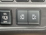 【両側電動スライドドア】便利な両側電動スライドドアです。インテリジェントキーや運転席のスイッチでドアの開閉が出来るので、とても便利な装備です♪