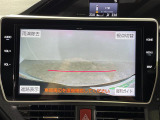【バックモニター】後ろのカメラの映像をモニターに映し出すことができます!後方の見えない死角や、障害物との距離感をしっかり確認することができます!駐車が苦手な方におすすめです。