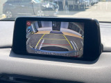 【サイド&バックカメラ】停車・駐車時に死角になりがちな運転席から見えづらいサイドとリアの障害物を確認できます!雨天時や夜間などは特に活躍してくれるアイテムです。