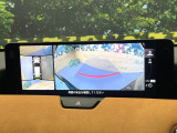 【360&deg;ビューモニター】専用のカメラにより、上から見下ろしたような視点で360度クルマの周囲を確認することができます☆死角部分も確認しやすく、狭い場所での切り返しや駐車もスムーズに行えます。