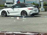 また、BMW正規認定中古車は、エマージェンシーサービスが自動付帯。24時間365日、皆様のカーライフをサポート致します。確かな安心のうえで、「駆けぬける歓び」をご堪能ください。