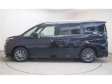 安心の納車前整備を実施します。その際にエンジンオイル、オイルエレメント、ワイパーゴムを交換いたします。