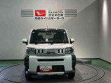 弊社営業時間は朝10:00から夕方18:00まで、毎週火曜日が定休日となっています。