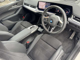 自動車保険も純正のクオリティを。BMWの正規ディーラーのみが取り扱い可能な、BMW専用自動車保険。専任のスタッフが皆様のカーライフを24時間365日サポート致します。