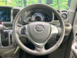 【純正革巻きステアリング】上質な革を使用することで、手にしっかり馴染みとても運転しやすいハンドルです♪