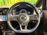 【純正革巻きステアリング】上質な革を使用することで、手にしっかり馴染みとても運転しやすいハンドルです♪
