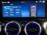 車内を彩るアンビエントライト。いつでもお好みの室内空間を演出してください。