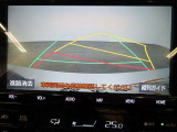 バックガイドモニターで、後方を確認しながら安心して駐車することができます。運転初心者も熟練者も必須の機能ですよ!