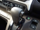 無段変速のCVT車です!発進から加速までアクセルを一定にして走ることにより、滑らかに走ります!
